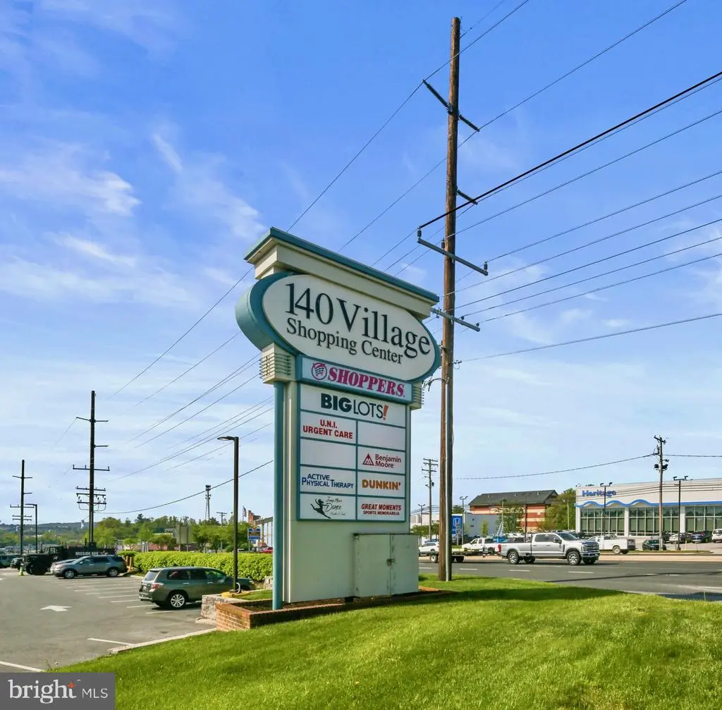 601 Jermor Ln #a, Westminster