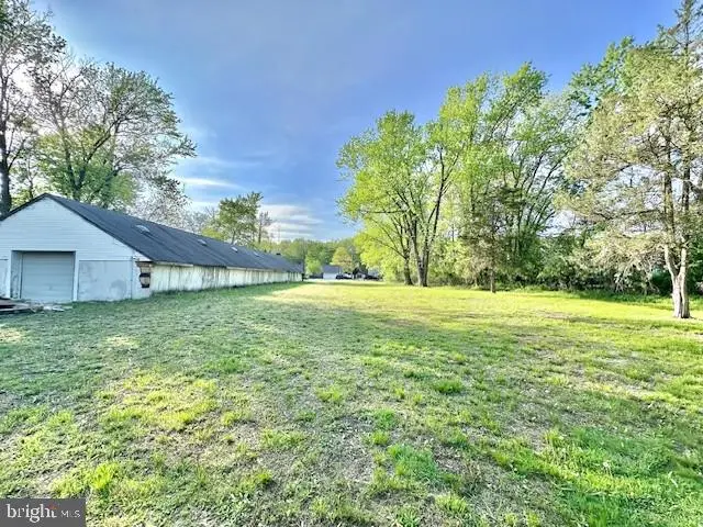 400 Main St, Englishtown