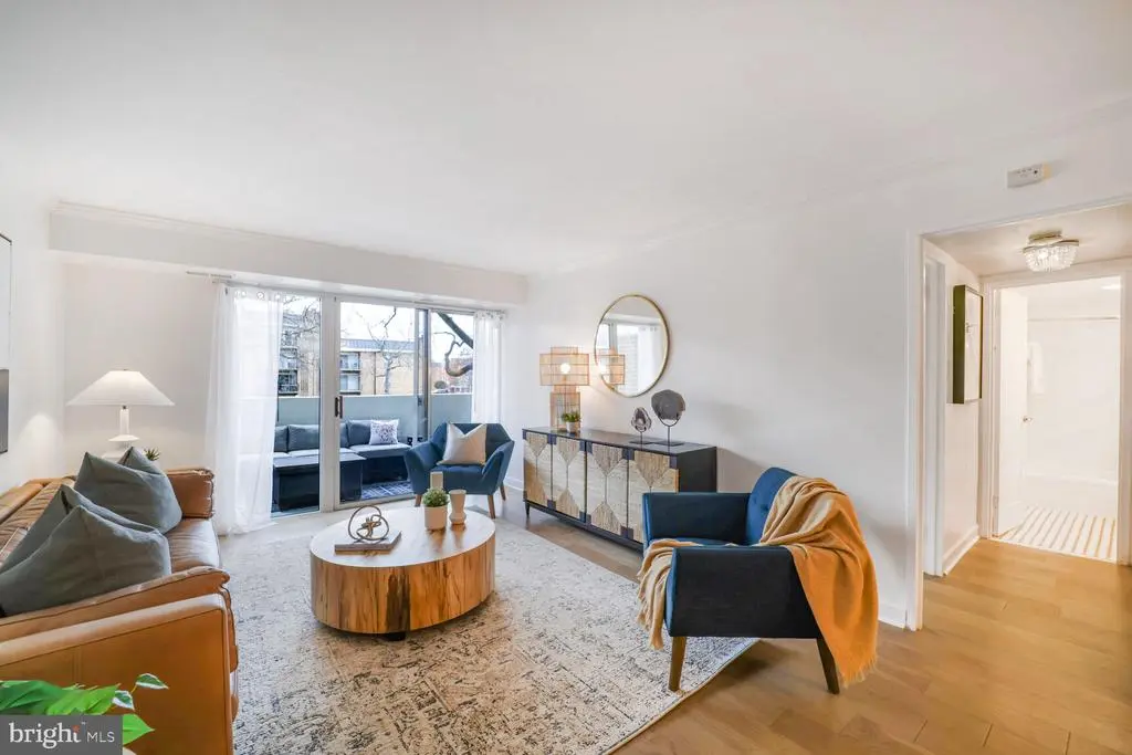 700 7th St Sw #113, WASHINGTON