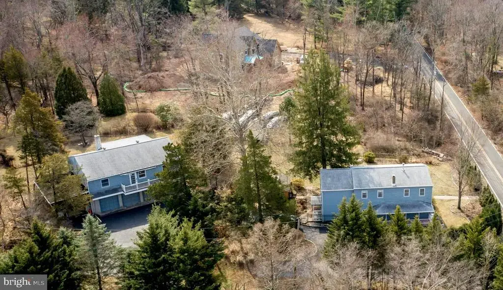 242 And 244 S Sugan Rd, NEW HOPE