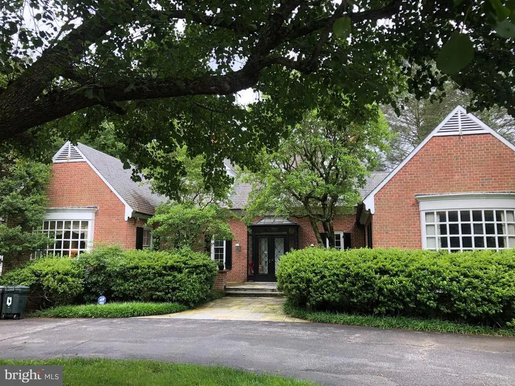 11203 Falls Rd, Lutherville Timonium