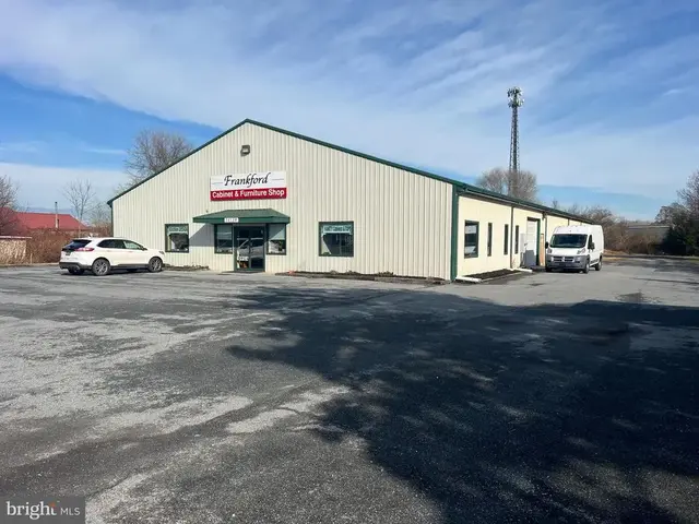 Dupont Boulevard, Frankford