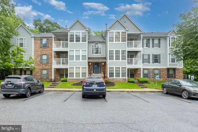 1303-l Cedar Crest Ct #1303-l, Edgewood