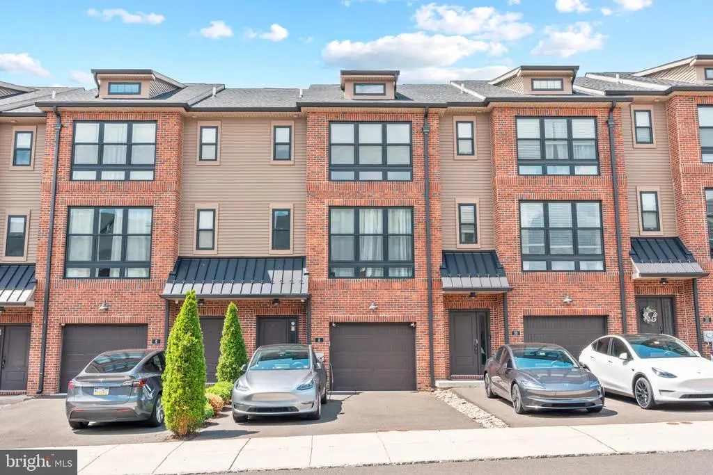 8 Sienna Pl, FEASTERVILLE TREVOSE