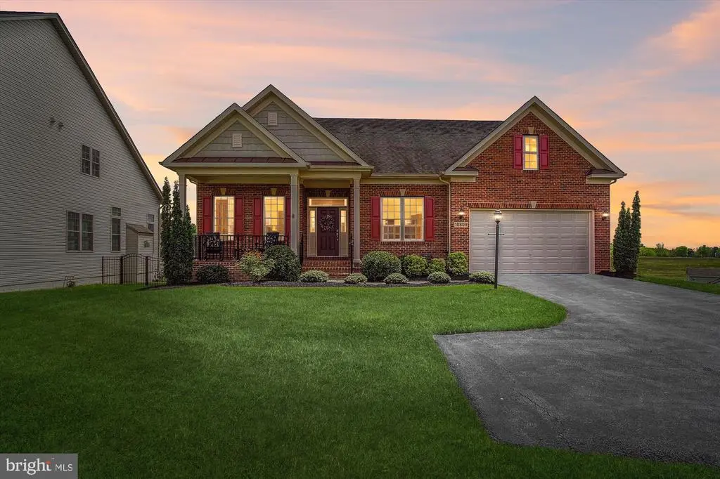 10809 Glowing Hearth Way, Monrovia