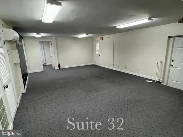 5201 W Woodmill Dr #32 Lower, Wilmington