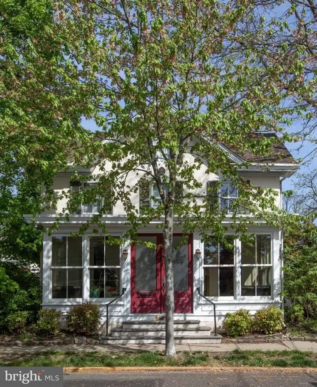 69 E Oakland Ave, DOYLESTOWN