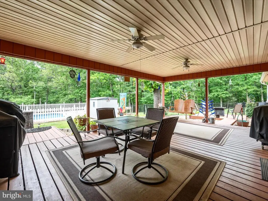 281 Light Rd, WINCHESTER