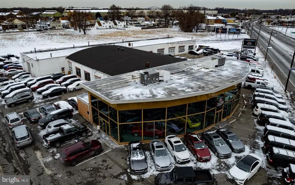 909 E Route 130, BURLINGTON