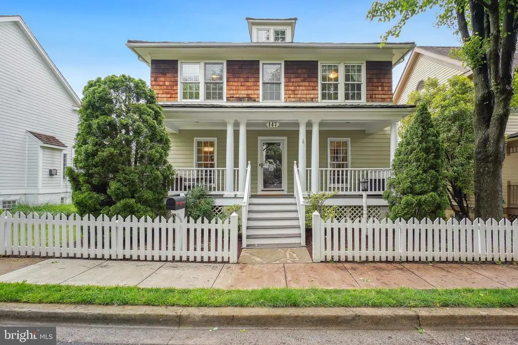 147 Little Quarry Rd, Gaithersburg