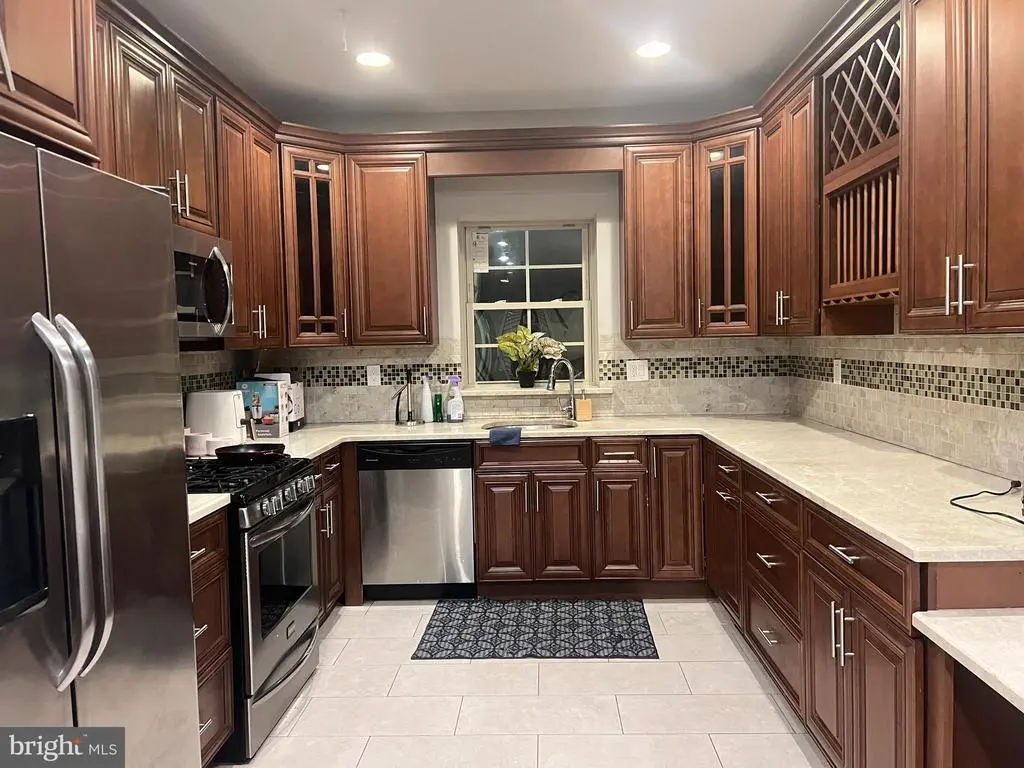 3802 Spring Garden St, Philadelphia