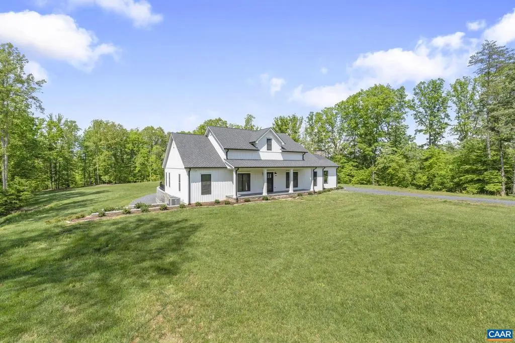 3162 Oak Hill Rd, BUCKINGHAM