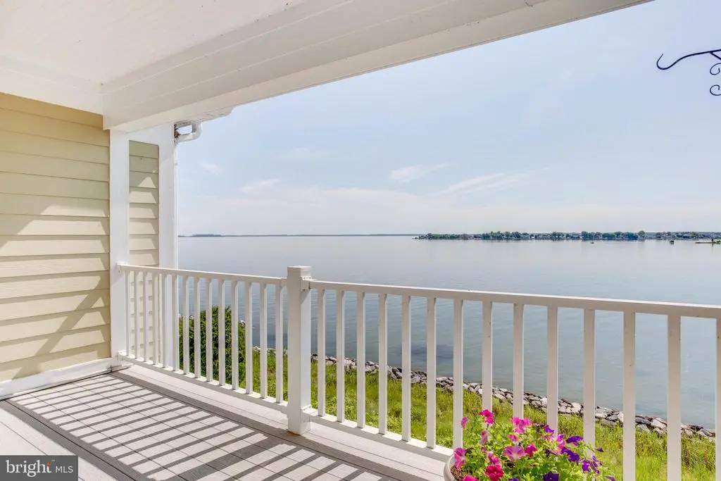 408 Narrows Pointe Dr, Grasonville