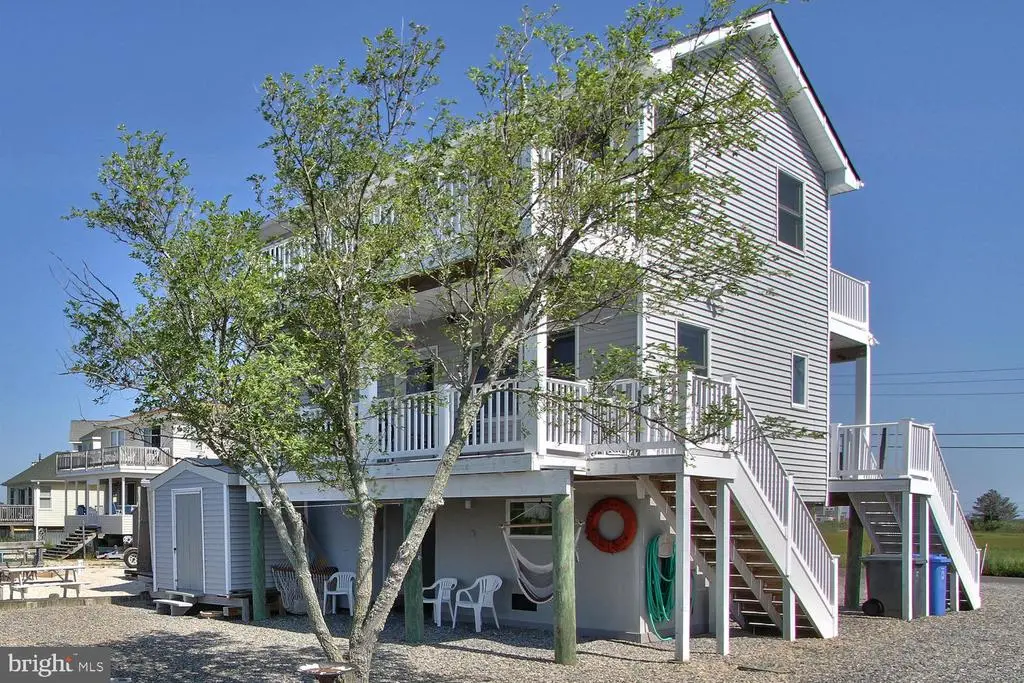 1255 W Mallard Drive, MANAHAWKIN