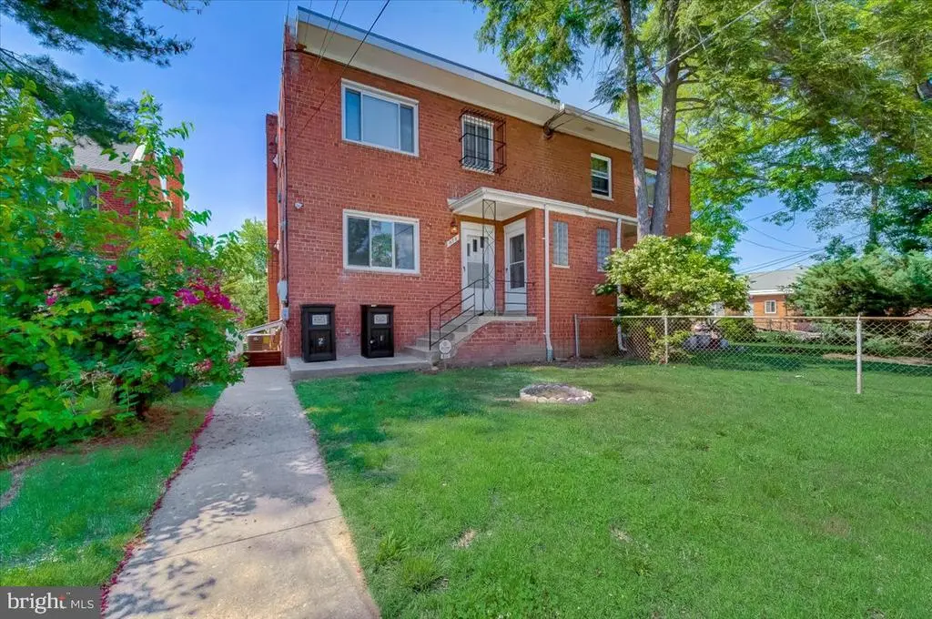 872 Bellevue St Se, WASHINGTON