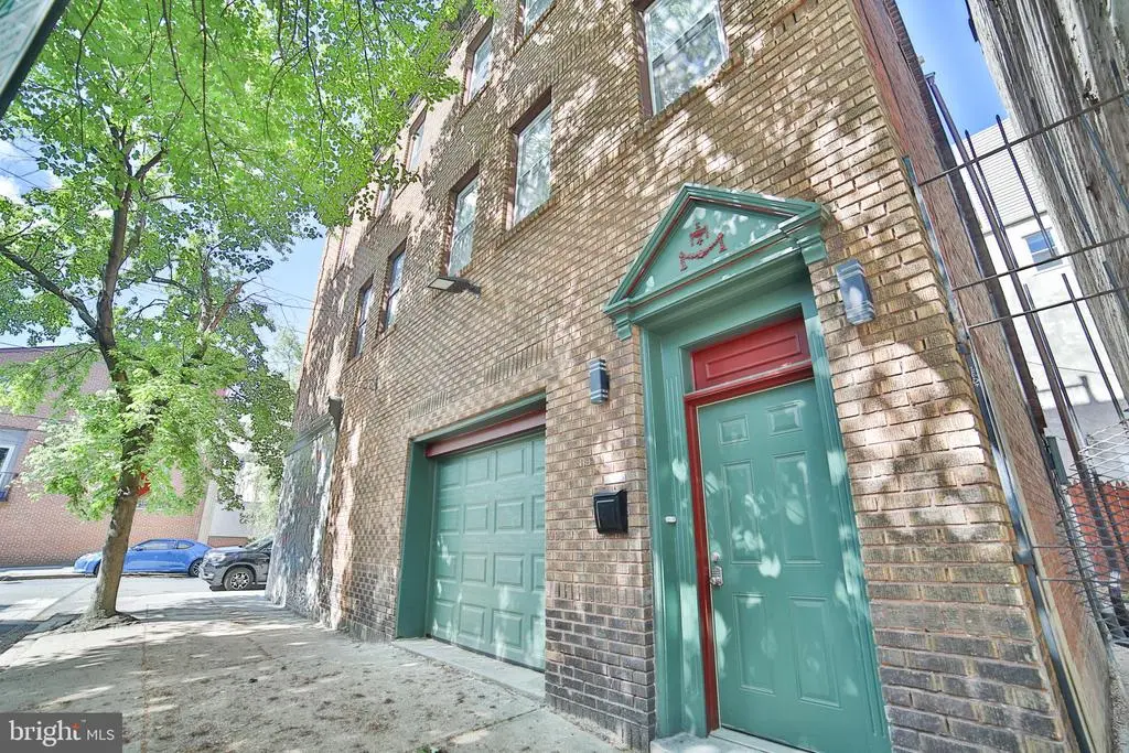 628 S Clifton, PHILADELPHIA