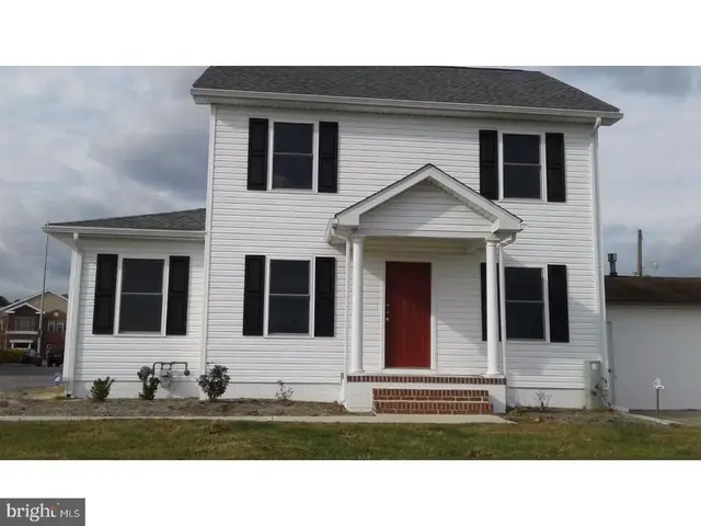1147 S Governors Ave, Dover
