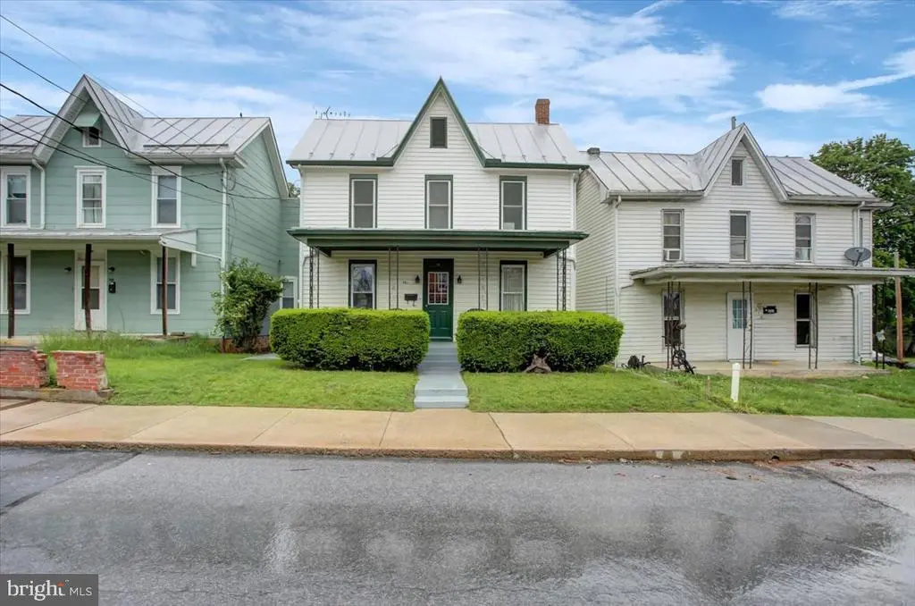 351 E Burd St, SHIPPENSBURG