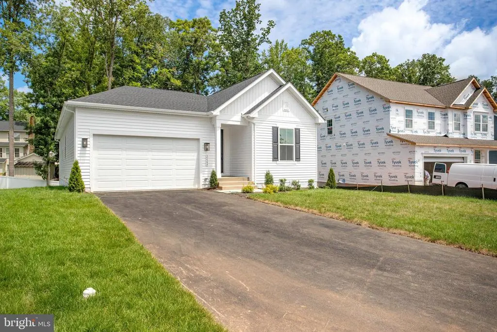 35599 Pine Needle Ln, LOCUST GROVE