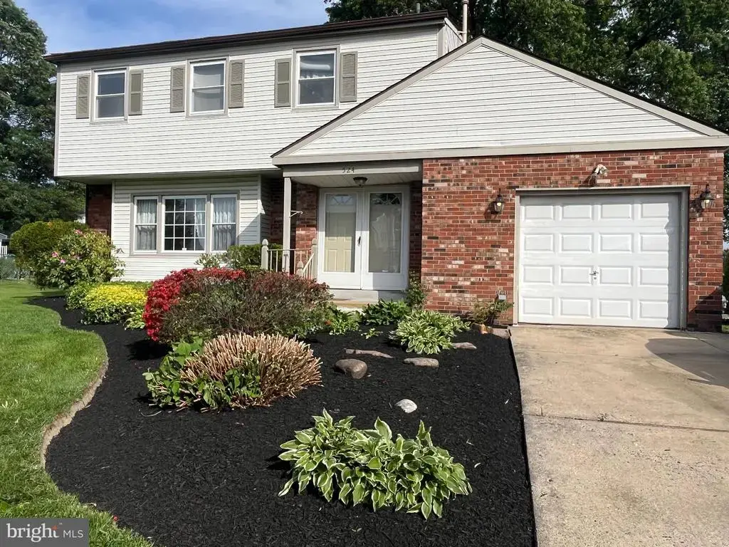 524 Ehret Rd, FAIRLESS HILLS