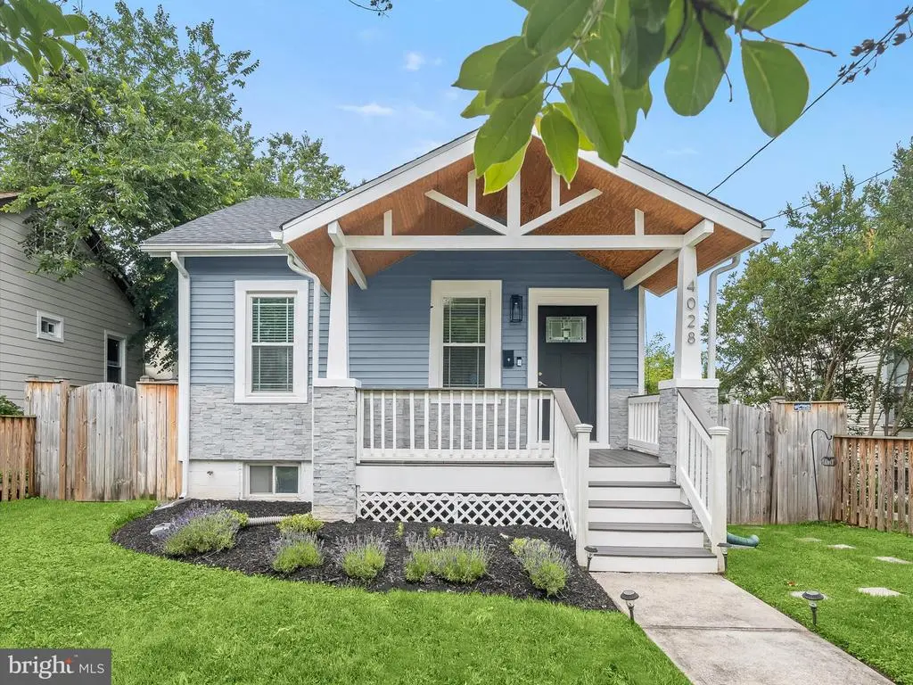 4028 22nd St Ne, Washington