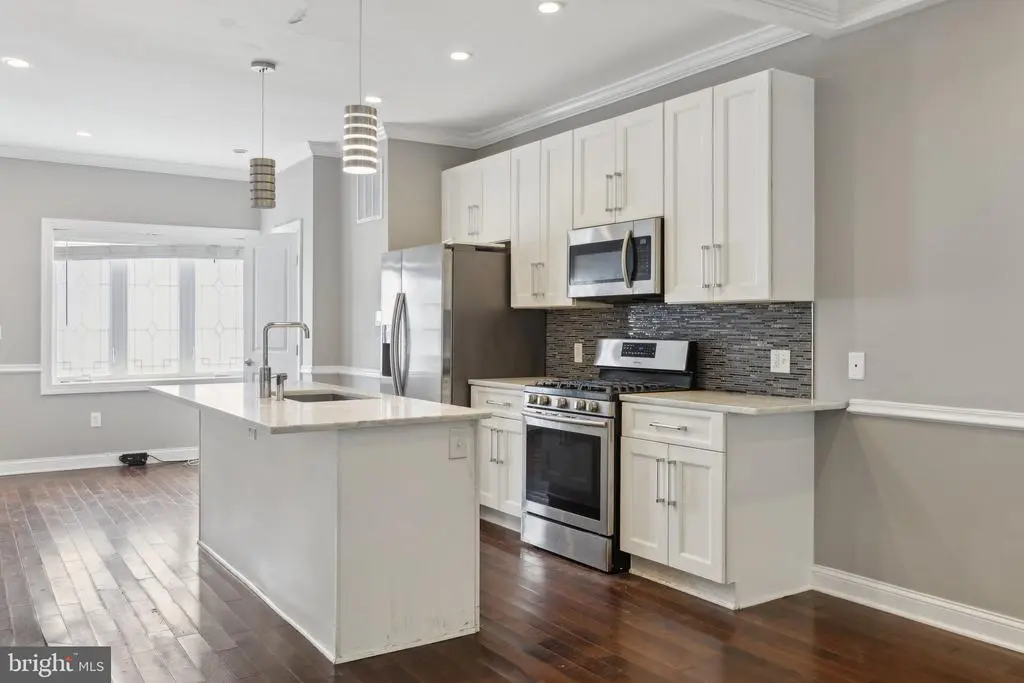 1208 Shepherd St Nw, WASHINGTON