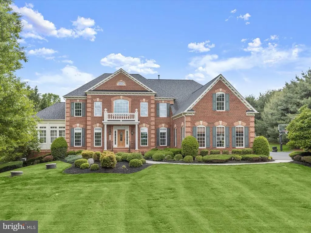 12810 Macbeth Farm Ln, Clarksville