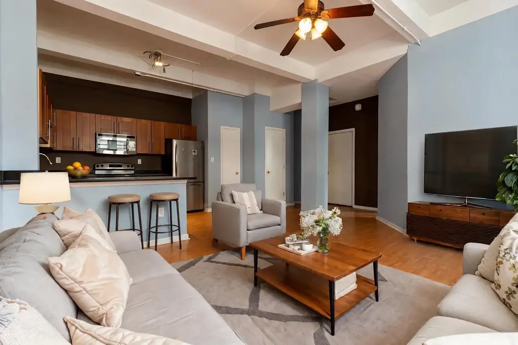 1324 Locust St #1602, PHILADELPHIA