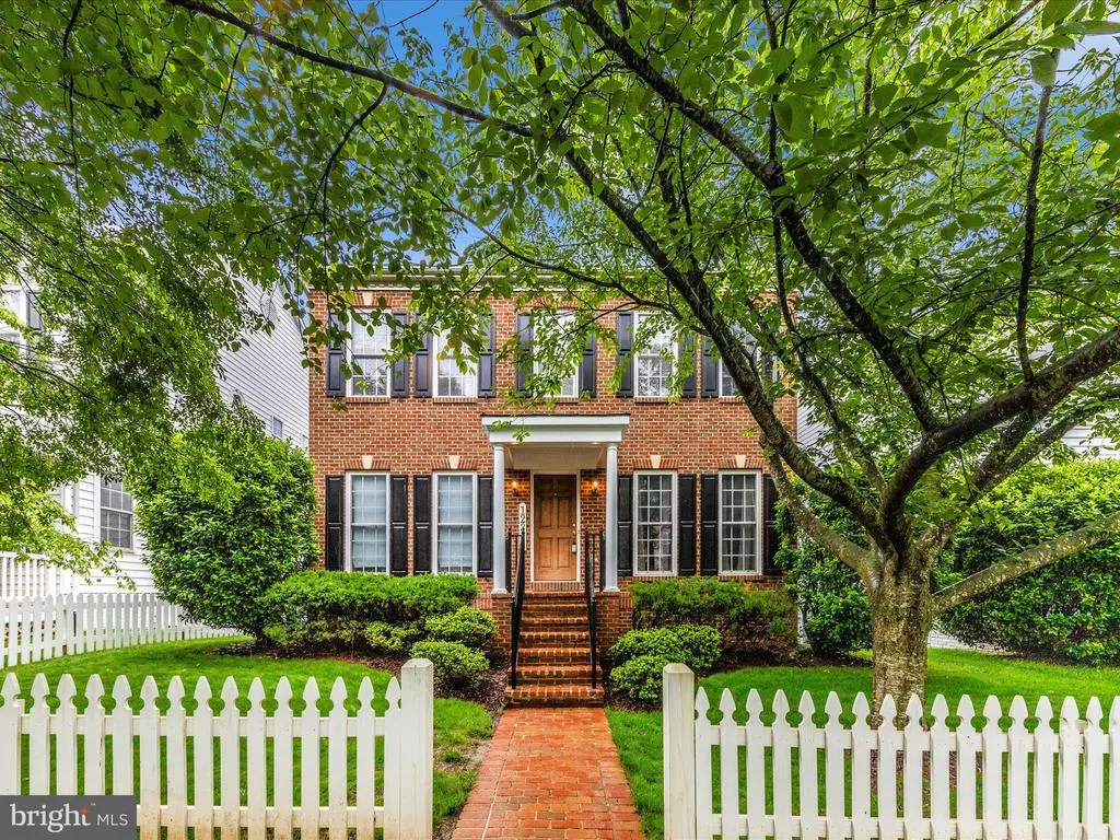 12318 Cherry Branch Dr, Clarksburg