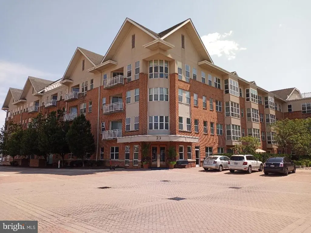23 Pierside Dr #203, BALTIMORE