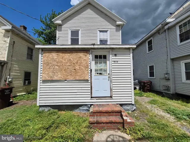513 Cedar St, Cambridge