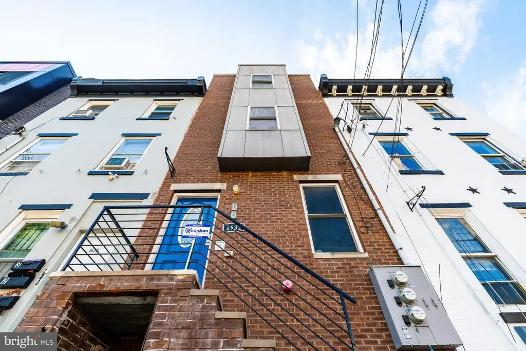 1632 N Sydenham St, PHILADELPHIA