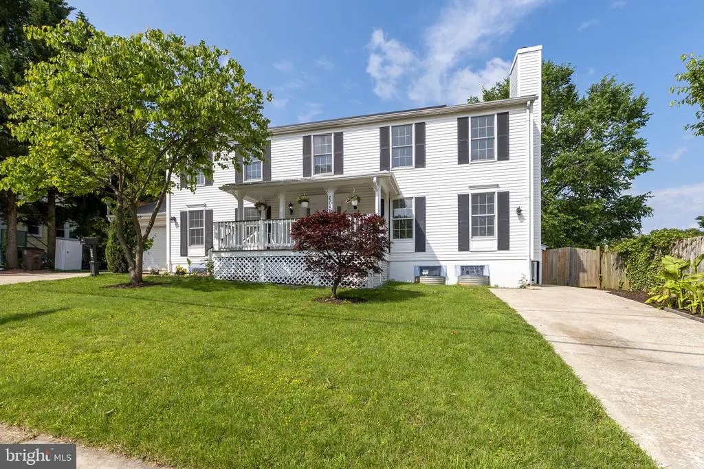 605 Grandin Ave, Rockville