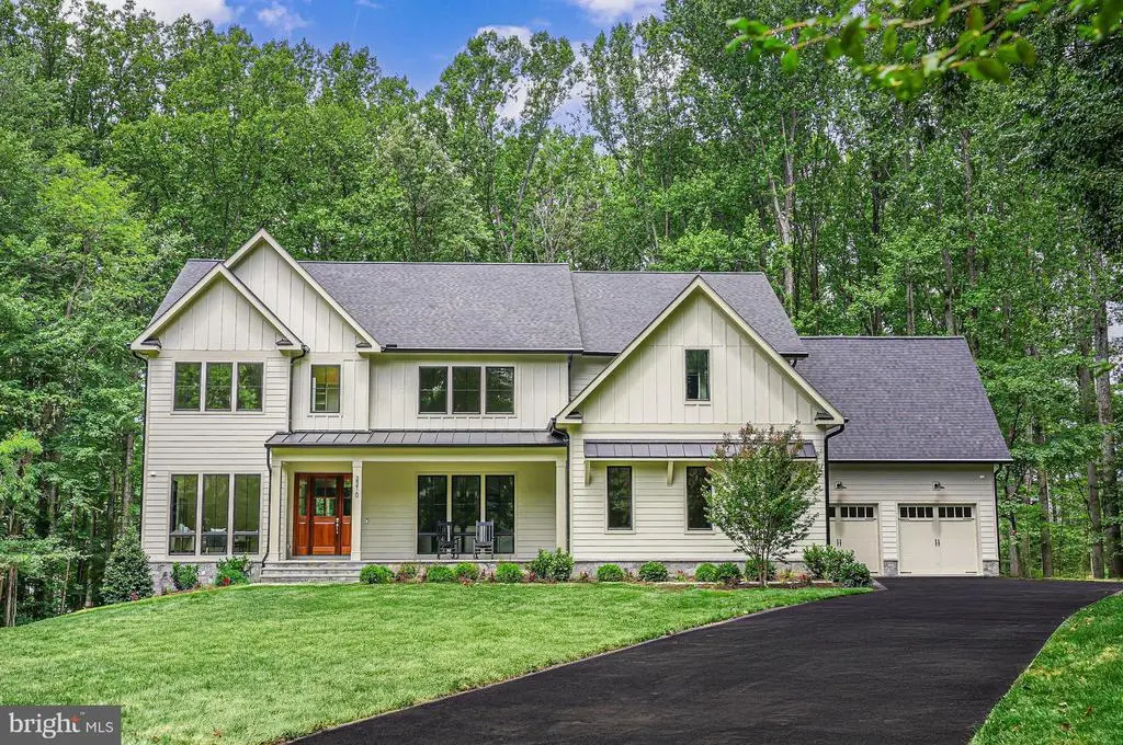 2210 Trott Ave, VIENNA