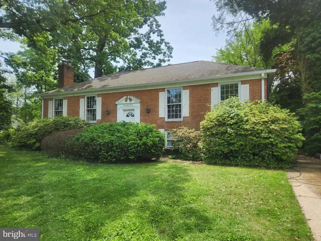 6812 Algonquin Ave, Bethesda