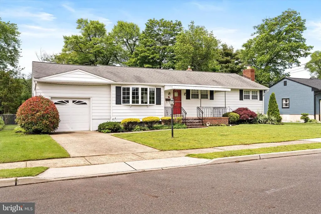 10 Whitman Rd, HAMILTON