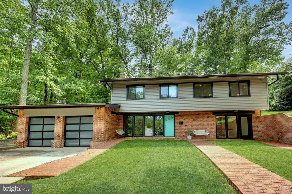 3309 Parkside Ter, Fairfax