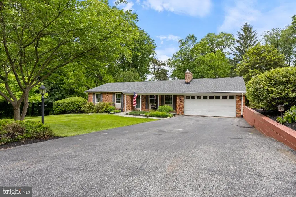 9933 Carillon Dr, Ellicott City