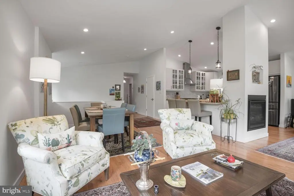 6322 Walhonding Rd, Bethesda