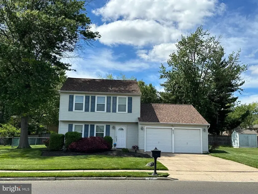657 S Queen Anne Dr, FAIRLESS HILLS