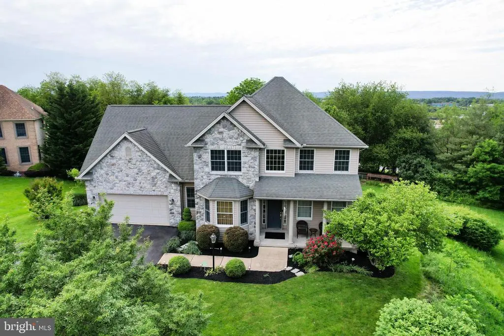 5110 Maple Leaf Ct, Mechanicsburg