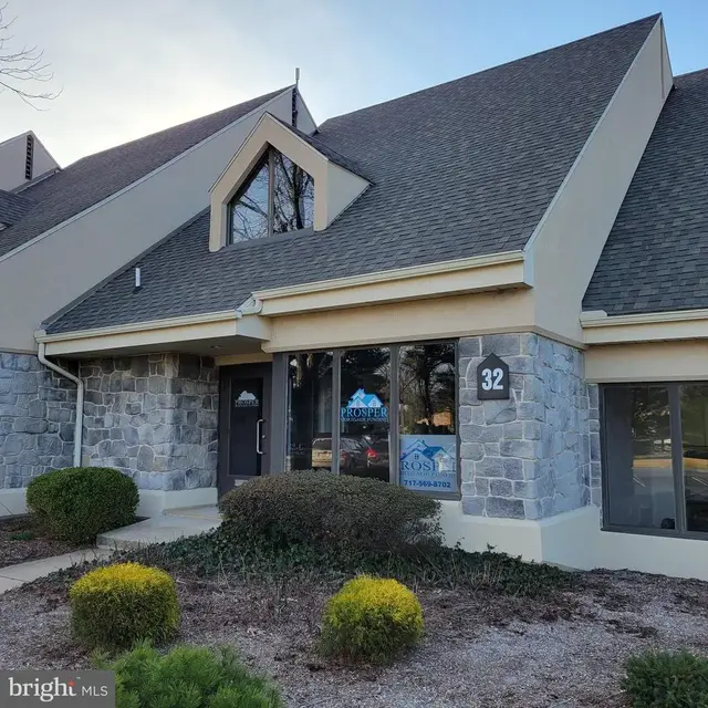 32 East Roseville Road #c, Lancaster