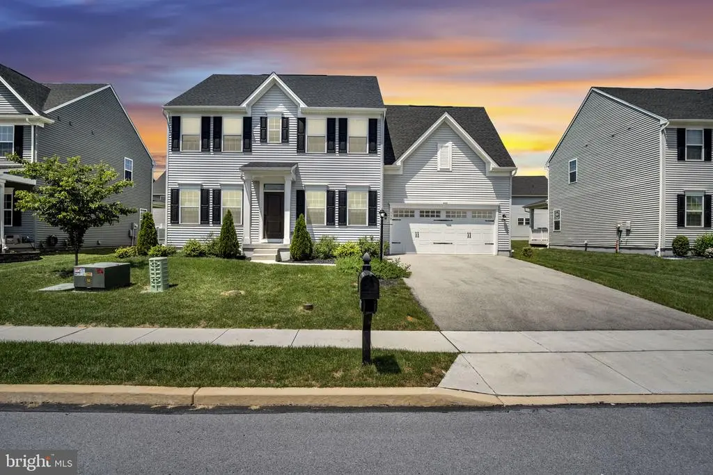 130 Grayhawk Way S, Mechanicsburg