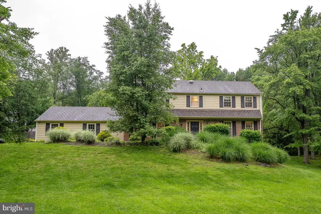 849 Milmar Rd, Newtown Square