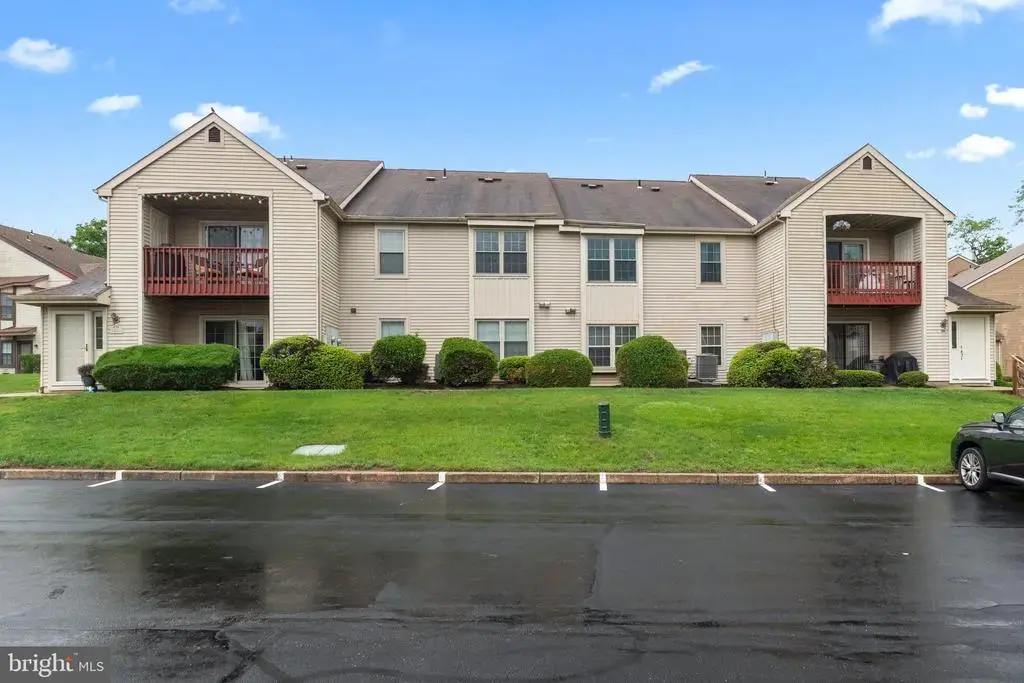 1206 Barry Ct, SOUTHAMPTON
