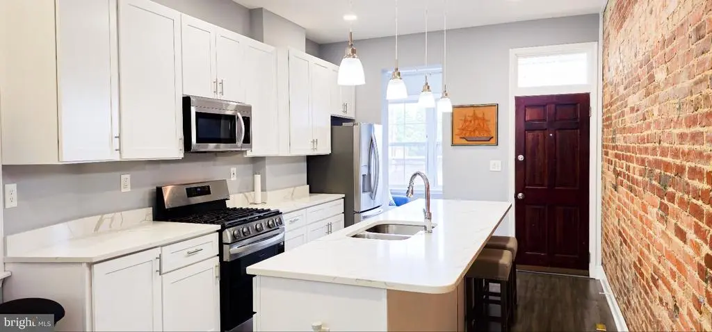 5 E 27th St, Baltimore