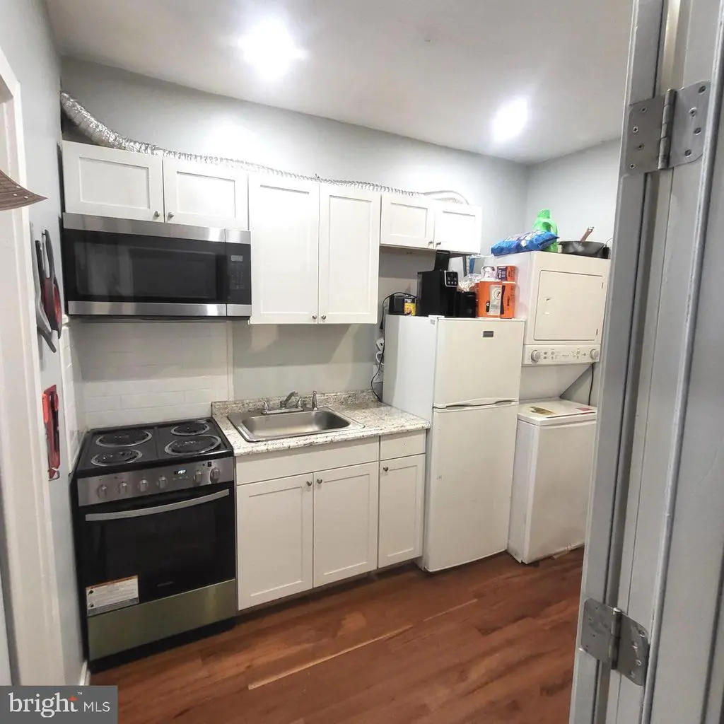 6108 Walnut St, PHILADELPHIA