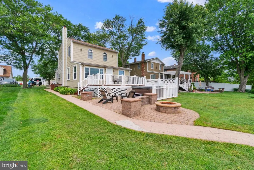 405 Armstrong Rd, BALTIMORE