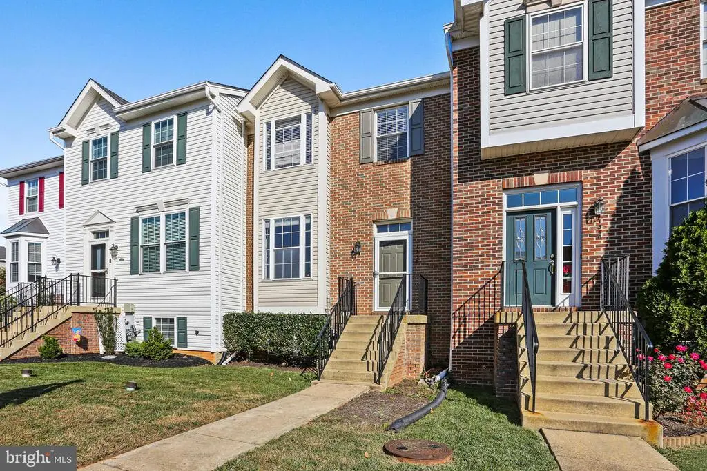 1338 Hill Born Dr, Hanover