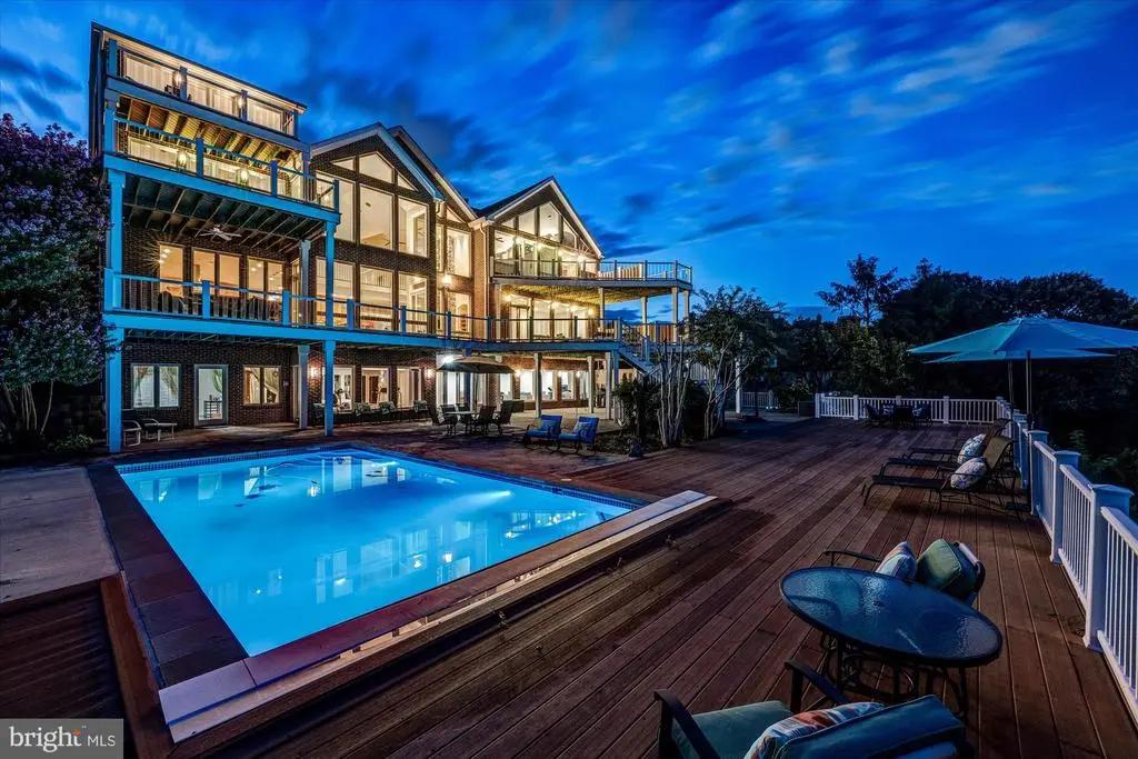 1701 S Arlington Ridge Rd, ARLINGTON